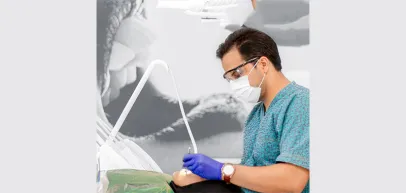 کلینیک دندانپزشکی دكتر مجتبى مِهرى (مشهد)