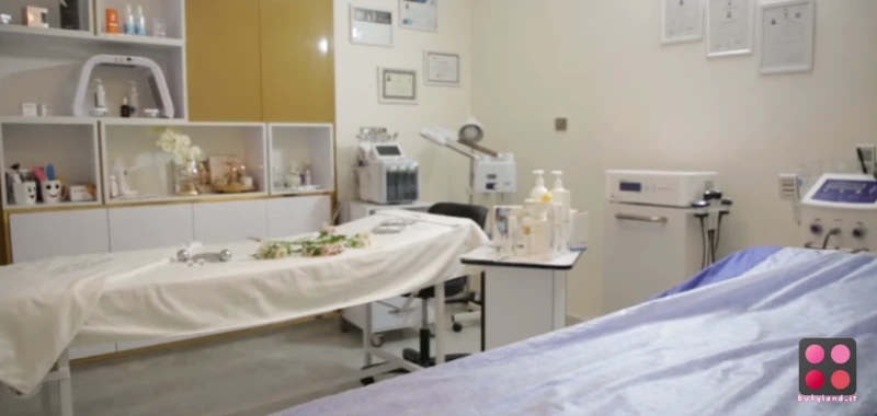 کلینیک زیبایی دکتر رویا حسن زاده (مشهد)