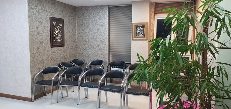 کلینیک زیبایی دکتر رضا رباطی (تهران)